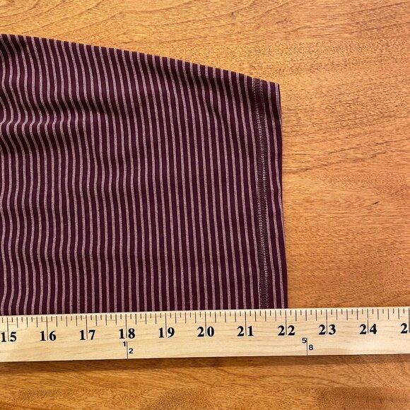 Athleta Salutation Stash Pocket 7/8 Tight Leggings Purple Pink Stripes - Picture 7 of 11